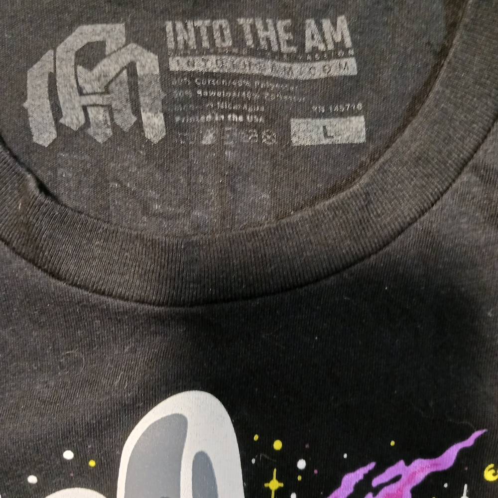 Graphic Tee - Picture 4 of 4